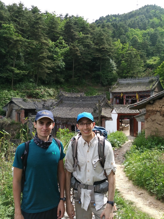 temple valley hike 2 peace corps volunteers in china peace corps matt christensen ben elmakias